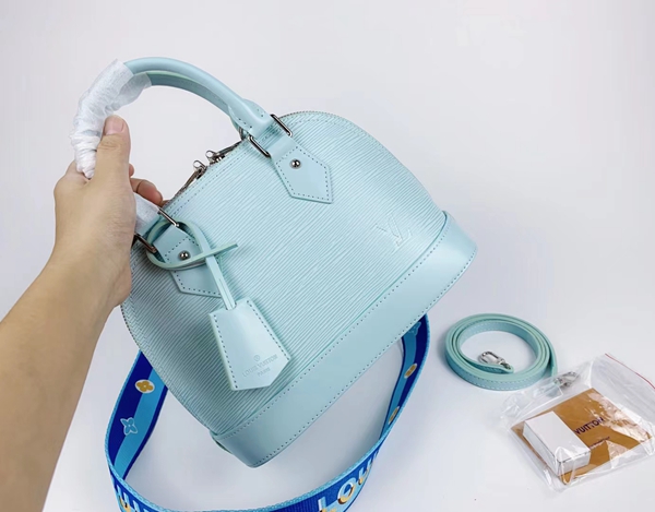 ルイヴィトンバッグ背面デザイン